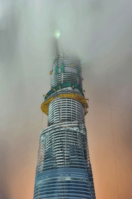 Shanghai Tower under construction (ab 65€)